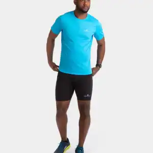 CALZA CORTA HOMBRE - CORE SHORT - RONHILL - Imagen 3