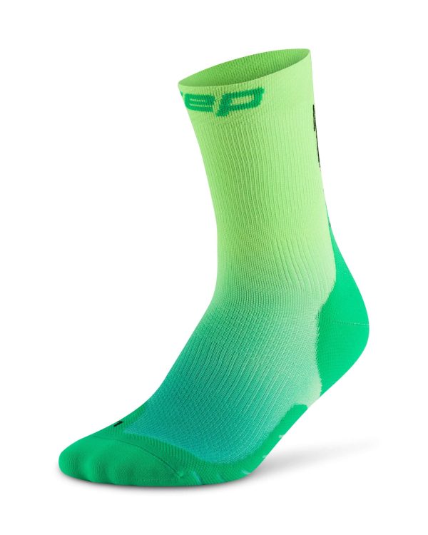 Core-Run-Gradient-Mid-Cut-Socks-5-0_Green-Lime_WP9CHG_3200x4000_Transparent_01